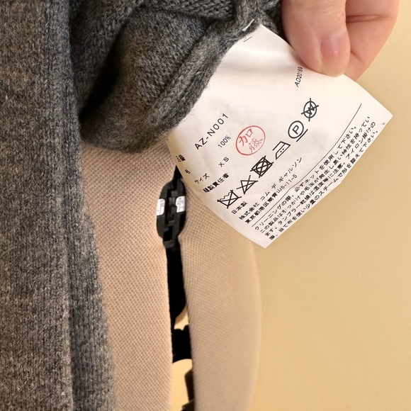 Comme des Garcons Gray Wool Sweater with Heart - Picture 6 of 8